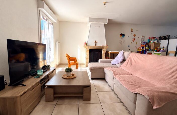 Jolie petite maison T4 dans le coeur de saint sever de saintonge. — photo 3