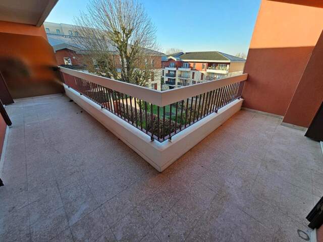 GAGNY CENTRE -  APPARTEMENT 3P LUMINEUX -TERRASSE — photo du bien