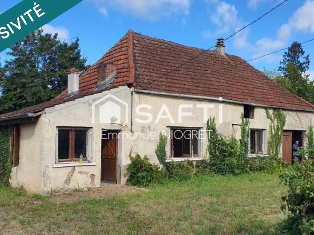 Longère de 76 m² à rénover sur 800 m² de terrain — photo du bien