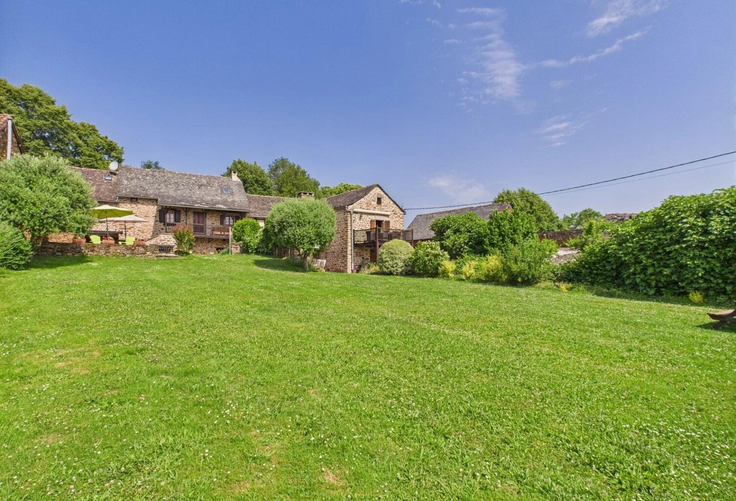 Maison 8 pièces de 240m² — photo 1