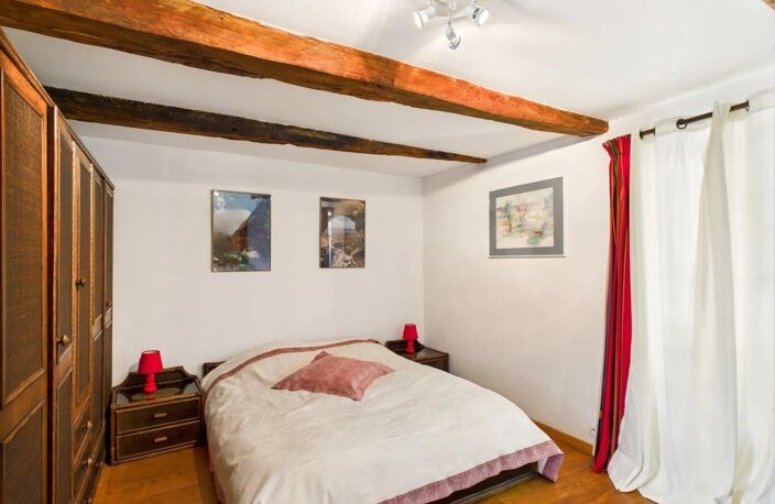 Maison 8 pièces de 240m² — photo 3