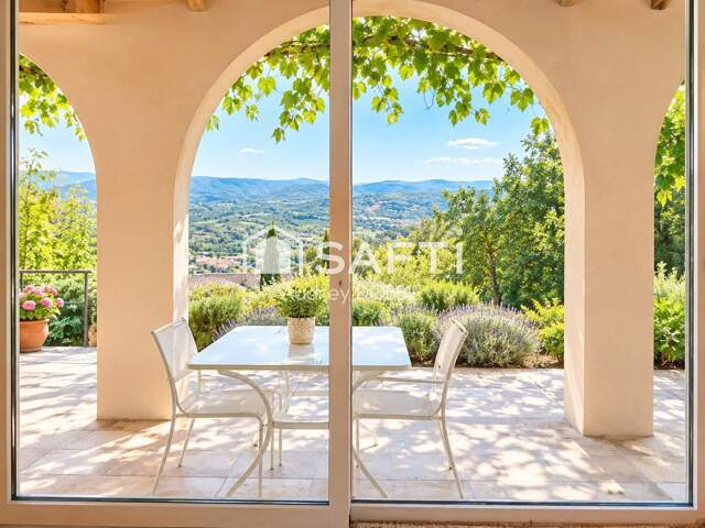 07140 : Villa avec piscine et vue panoramique sur une terrain de 5825m² — photo du bien