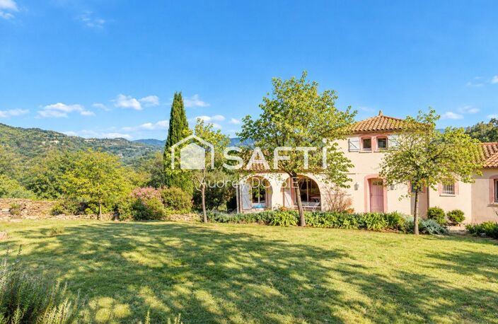 07140 : Villa avec piscine et vue panoramique sur une terrain de 5825m² — photo 2
