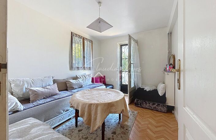 MAISON FAMILIALE A FORT POTENTIEL - 6 CHAMBRES — photo 4