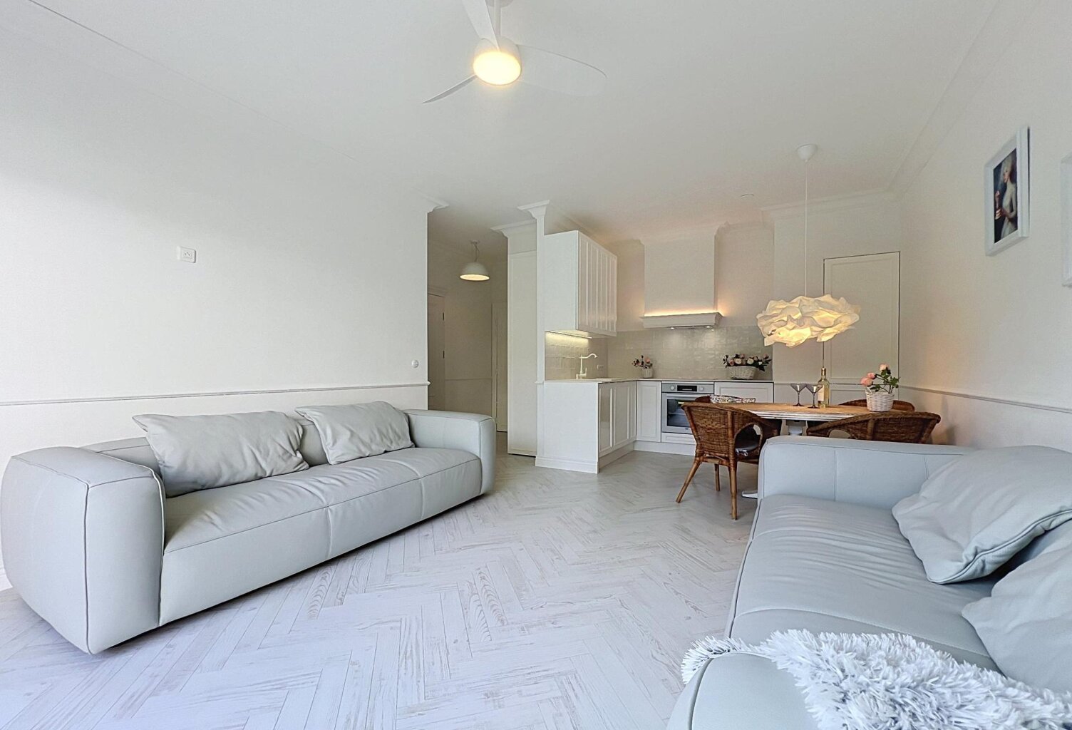 La Roquette sur Siagne : Très beau 2 pièces avec garage — photo 1