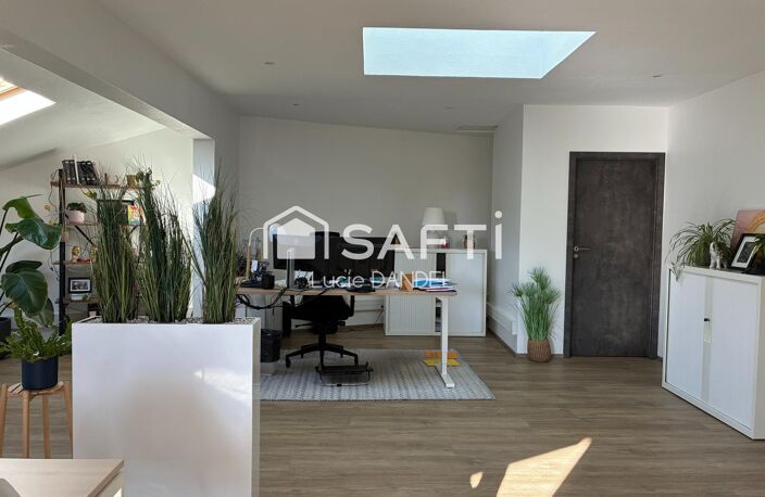 Bureau à louer de 158m² — photo 2