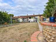 Maison de village avec jardin et dépendance, sans travaux à prévoir — photo 4
