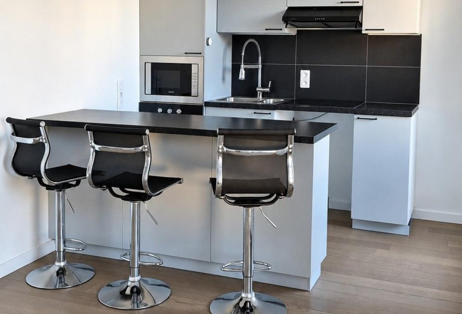 Studio 26 m² avec balcon et place de parking — photo 1