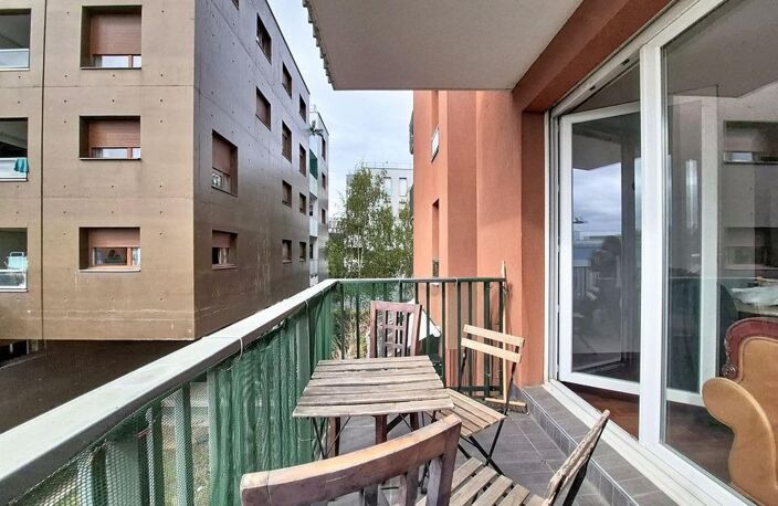 Aubervilliers  T4 Lumineux 84 m² avec Balcon et Parking — photo 5