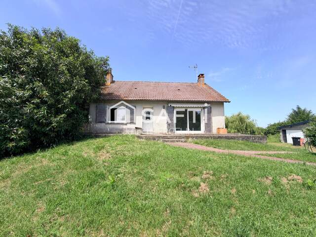Maison sur sous sol à rénover sur terrain 5 761m² — photo du bien