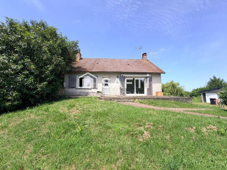 Maison sur sous sol à rénover sur terrain 5 761m² — photo 1