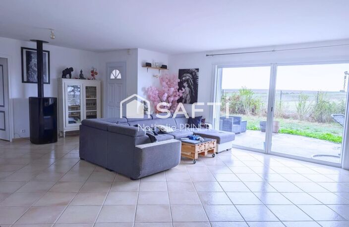 Spacieuse maison de 205 m² avec grand garage. — photo 3