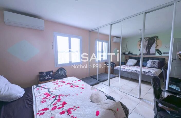 Spacieuse maison de 205 m² avec grand garage. — photo 5