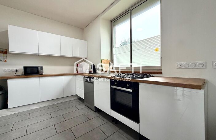 Le-Champ-Saint-Père. Maison 110m2. garage, préau. — photo 2