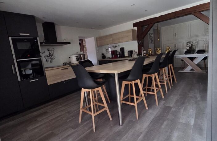Propriété de charme avec fort potentiel locatif  335 m² sur 1 320 m² de terrain — photo 2