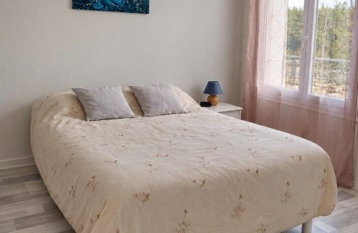 Plain-pied, 3 chambres, jardin et garage double — photo 5