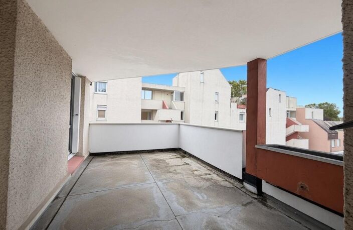 T4 de 80m2 avec BOX en sous-sol et Terrasse — photo 2