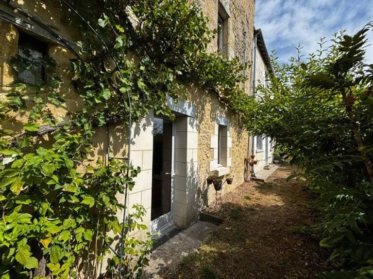 Cachet, rareté, au pied du château de Montrésor ! — photo 1