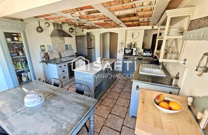 PROPRIÉTÉ DE CHARME AVEC PISCINE, VUE PANORAMIQUE — photo 3