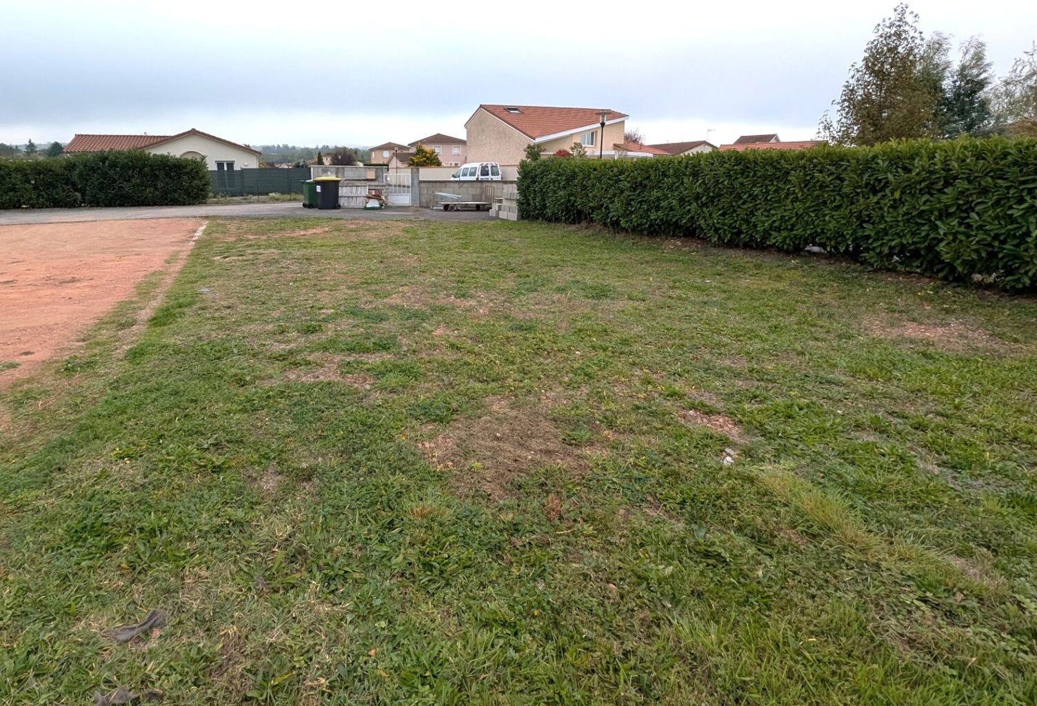 Terrain — photo 1