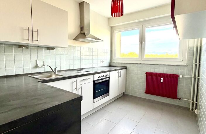 Vente appartement 4 pièces 81 m² Cernay (68700) — photo 3