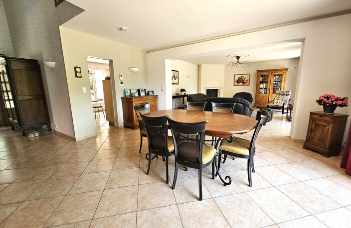 Maison familiale, 5 chambres, double garage — photo 4