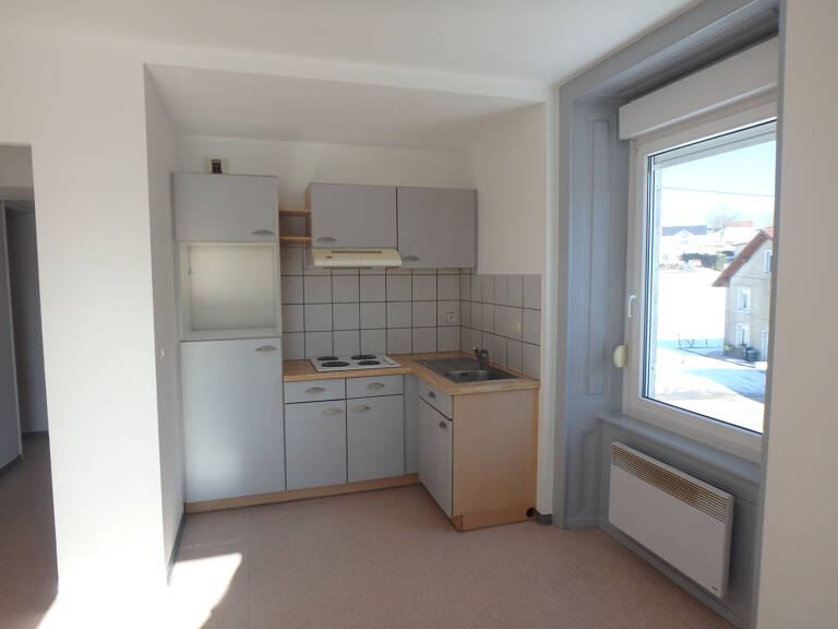 Appartement F2 avec BALCON et GARAGE à louer à Charquemont ( — photo 1