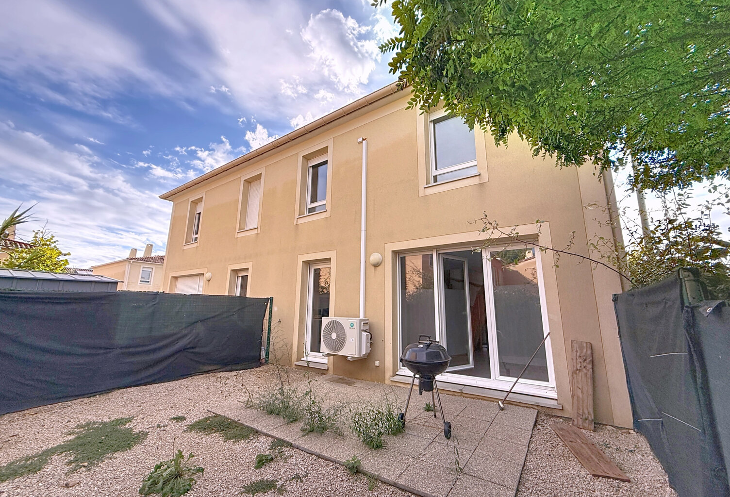Maison avec parking et jardin - Résidence calme — photo 1