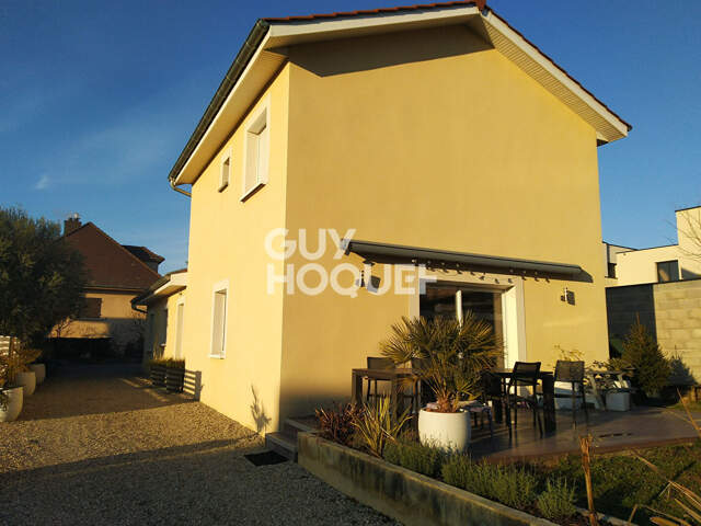 maison — photo du bien