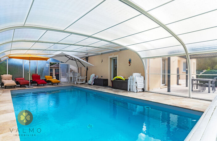 MAISON 260 m2 AVEC PISCINE COUVERTE — photo 3