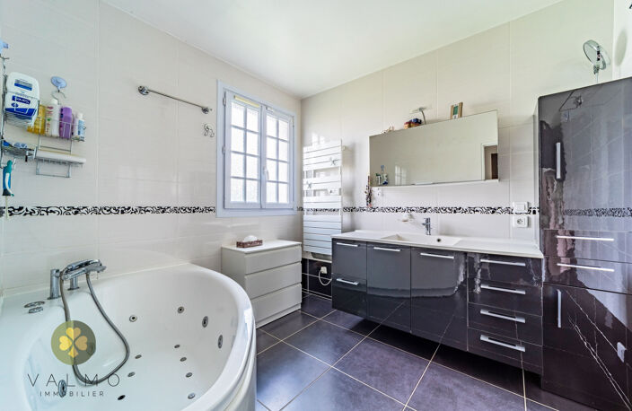 DEPT Yvelines (78) Maule + Maison 143m2 + familliale — photo 4