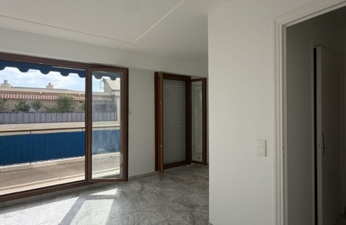 LOCATION VIDE - STUDIO NEUF — photo 3