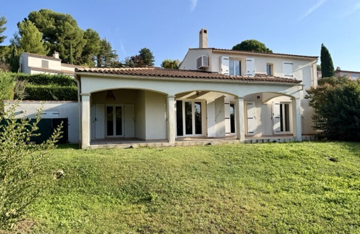MAISON T6 AVEC TERRASSE ET BEAU JARDIN A VENDRE SUR EGUILLES — photo 2