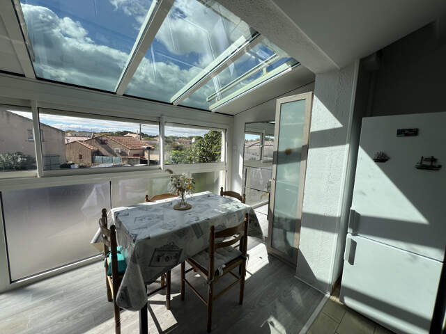 APPARTEMENT QUARTIER CALME — photo du bien