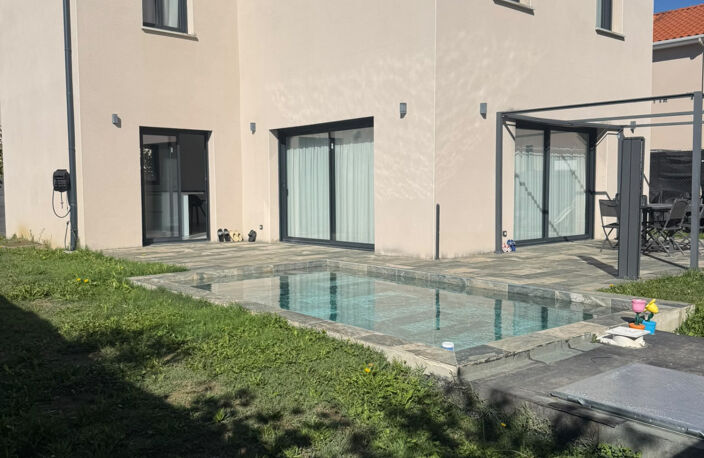 Villa 4 pièces pour investir à Tullins avec LYSI IMMOBILIER — photo 2