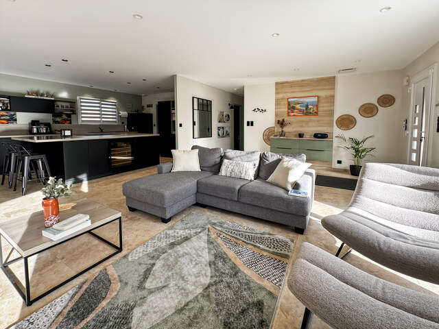 PAREMPUYRE Superbe maison avec garage attenant sur parcelle — photo du bien