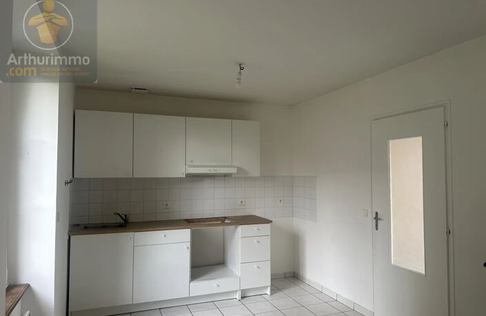 Maison au cœur du bourg de St Etienne de Mer Morte — photo 3