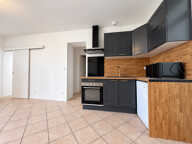 ERCHES - PAVILLON INDIVIDUEL SEMI MITOYEN - 4 CHAMBRES - DEP — photo 3