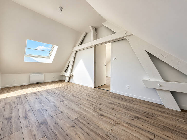 ERCHES - PAVILLON INDIVIDUEL SEMI MITOYEN - 4 CHAMBRES - DEP — photo 1