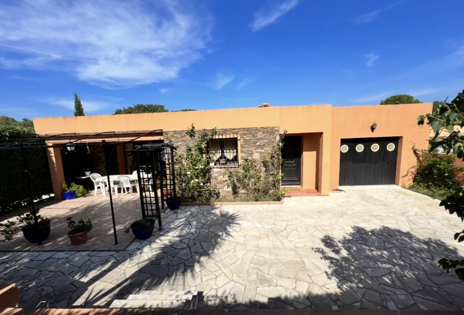 Maison de plain-pied de 116 m2 sur un terrain de 768 m2 / 3 — photo 1