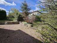Maison de village T6 avec jardinet 69340 FRANCHEVILLE — photo 4