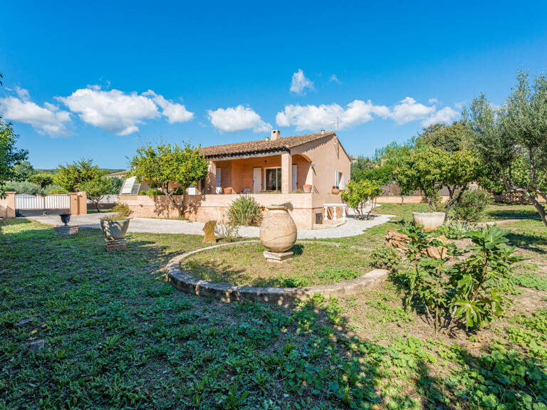 LA CIOTAT   MAISON DE PLAIN-PIED AVEC JARDIN DE 1 000 M2 — photo 1