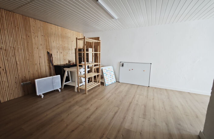 Mur commercial — photo 4