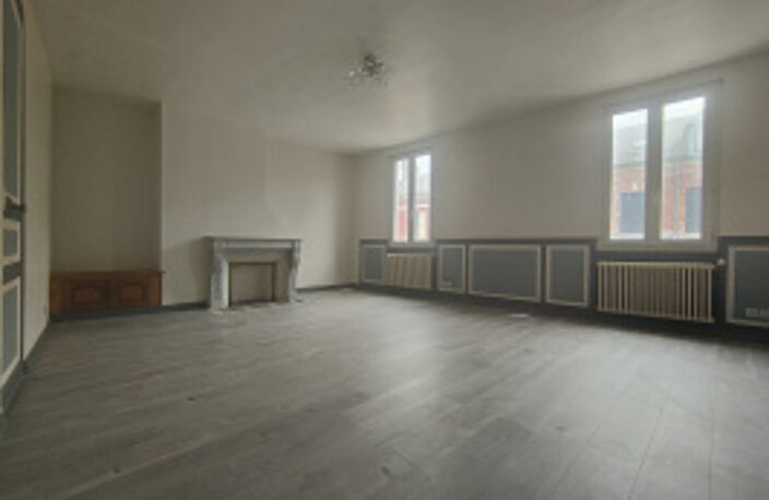 MAGNIFIQUE APPARTEMENT DE 85 M2 DANS UNE MAISON DE VILLE AVE — photo 2