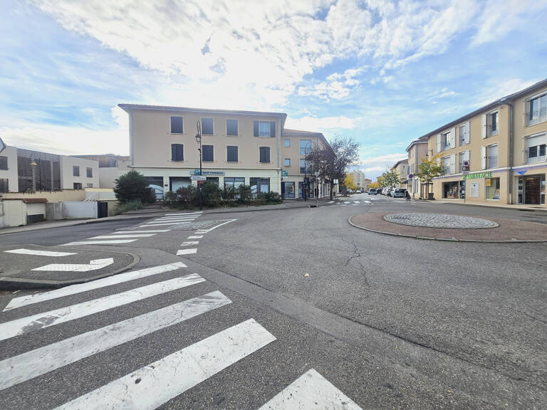 Appartement T2 de 50.54 m2 hab. Centre Village 69630 CHAPONO — photo 1