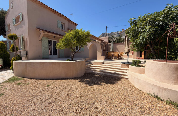 TOULON OUEST 4 CHEMINS - Maison 130 m2 - Piscine - Terrain 8 — photo 3