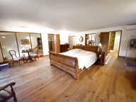Dans un Domaine fortifiée médiéval, maison en pierres avec 2 — photo 2