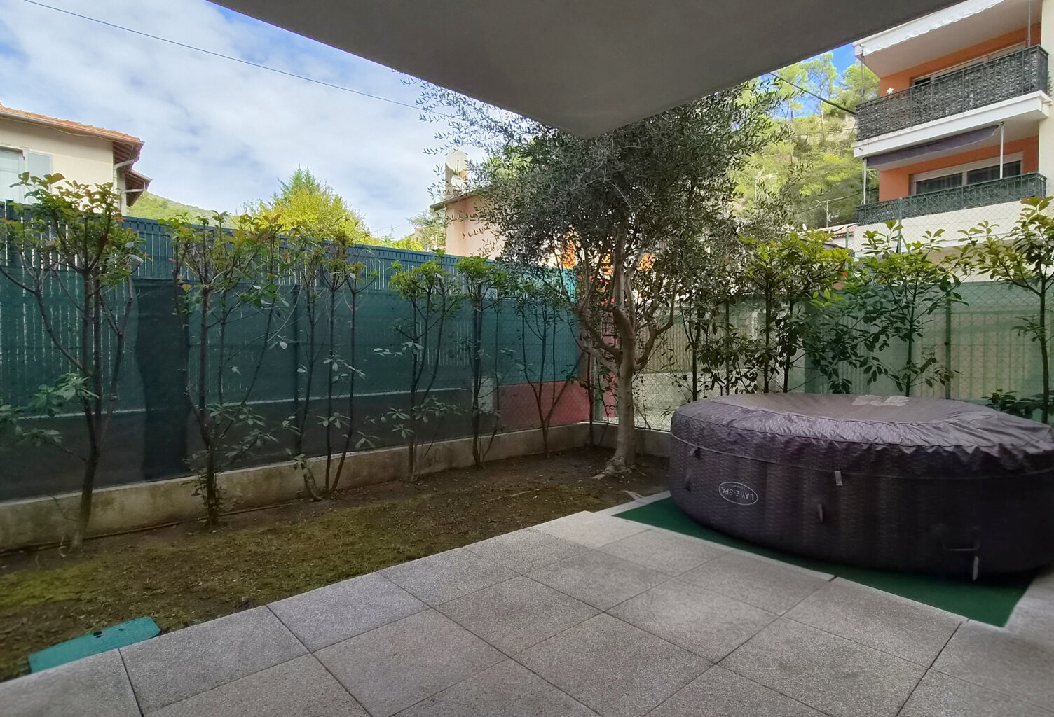 Appartement T2 rez-de-jardin - Drap - résidence récente — photo 1