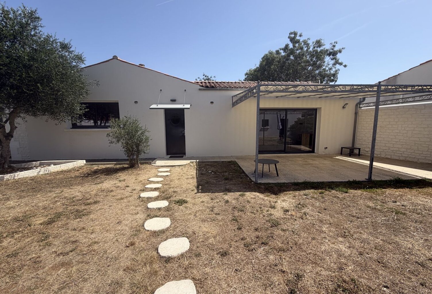 Maison — photo 1