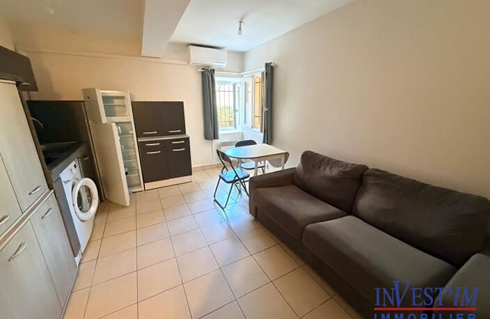 OULLINS-PIERRE BENITE PROCHE HOPITAL LYON SUD - Studio 19m² — photo 2